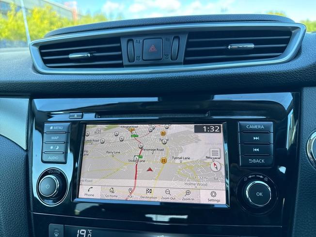NISSAN Qashqai Photo 14