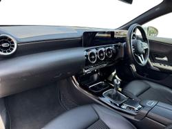 MERCEDES-BENZ A Class Photo 2