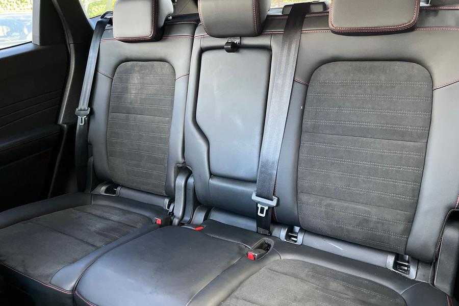 Ford KUGA Photo autoimg-841e5698cba2639376c447a7e2245663008a6248.jpg