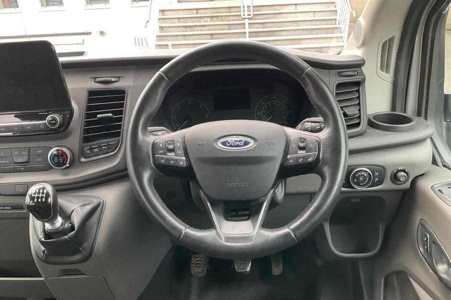 Ford TRANSIT Photo autoimg-841e7eb1d79fbe975dd17e932011205fd9b9b33a.jpg