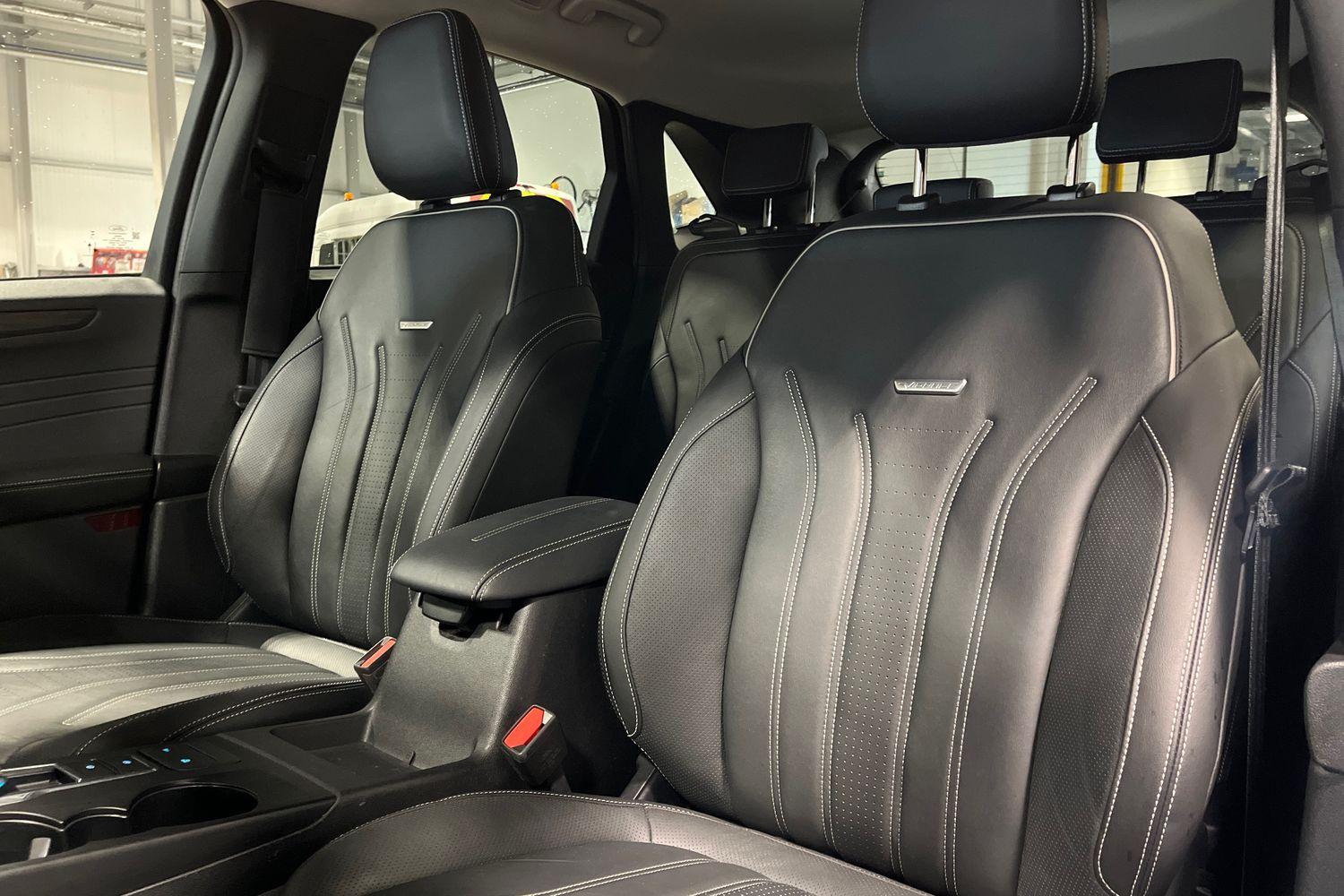 Ford KUGA Photo 18