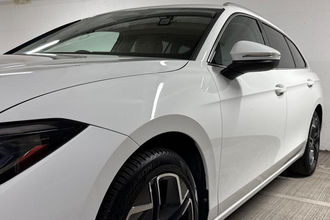 VOLKSWAGEN Passat Photo 40