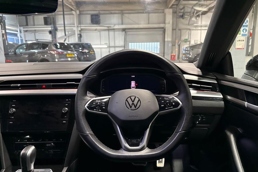 Volkswagen ARTEON Photo autoimg-8421f4d6bf428ee1f3860402738779bec72f89b2.jpg