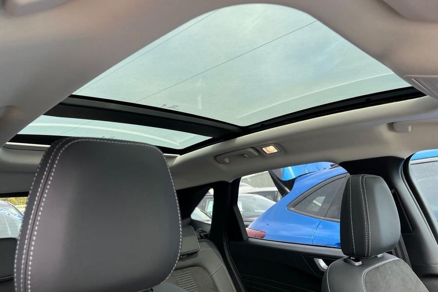 Ford Kuga Photo autoimg-842726ca1dfb124c6c9c4b9493d785650e67d8a9.jpg