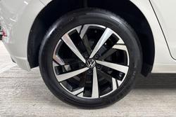 VOLKSWAGEN Polo Photo 5