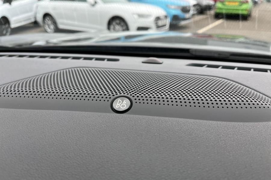 Ford Kuga Photo autoimg-842a9d73a0c17ccfff9a75f6a5185c75a7ef68ca.jpg
