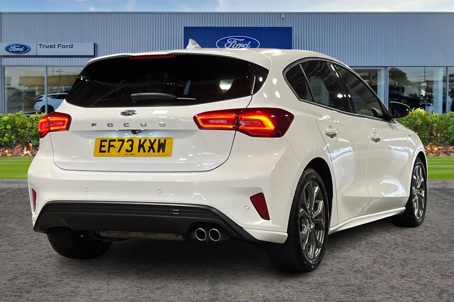 Ford FOCUS Photo 3