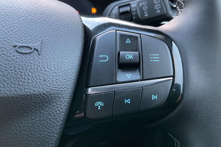 Ford KUGA Photo autoimg-843a257ab53ca66dc93a8011ae50c7a1b96ab69d.jpg