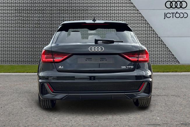 AUDI  A1 Sportback  Photo 7