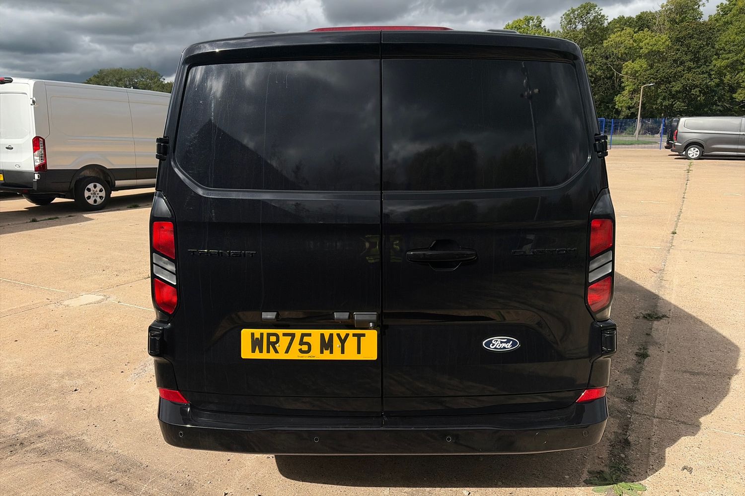Ford TRANSIT CUSTOM Photo 12