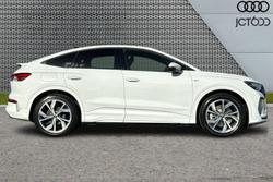 AUDI  Audi Q4 Sportback Photo 4