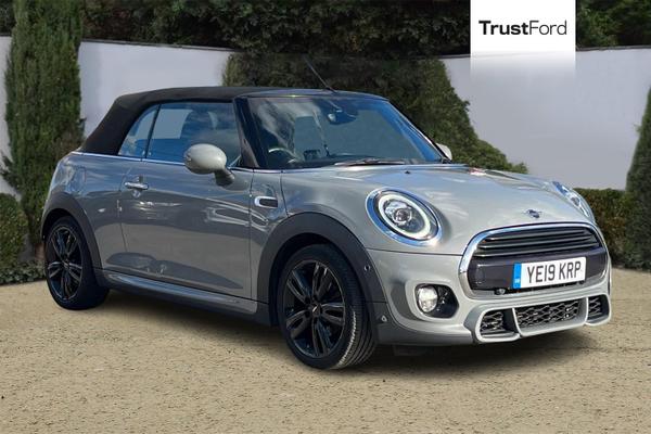 Used MINI Convertible YE19KRP