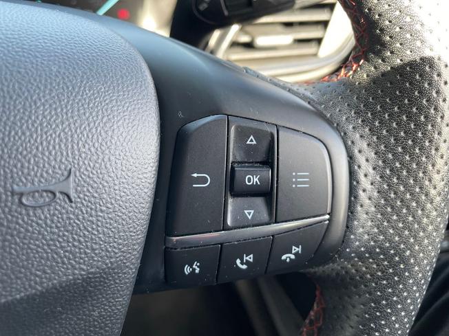 FORD Fiesta Photo 17