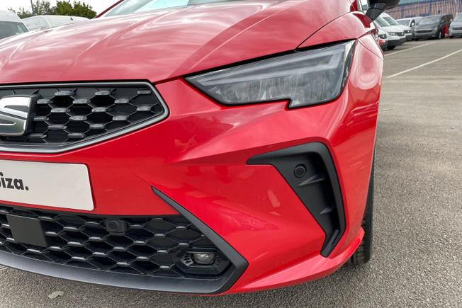 SEAT Ibiza Photo 19