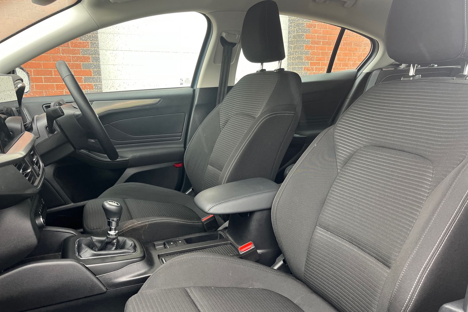 Ford Focus Photo 18