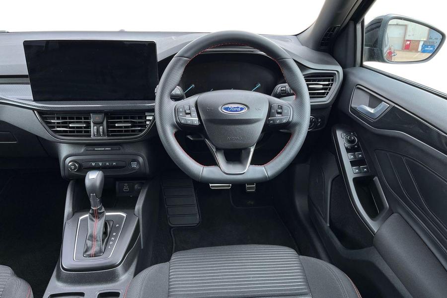 Ford Focus Photo autoimg-84575e3033a3e2ca550b8312c282c3ff10f05a57.jpg