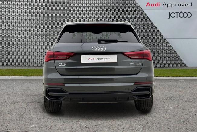 AUDI Q3 Photo 7