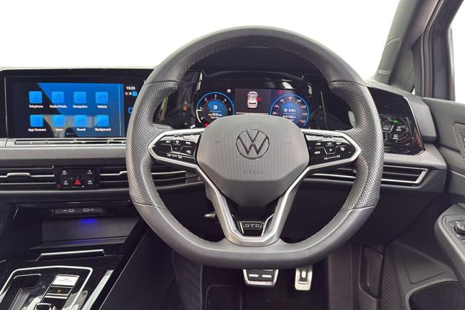 VOLKSWAGEN Golf Photo 11