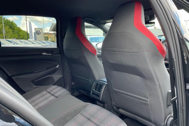 VOLKSWAGEN Golf Photo 33