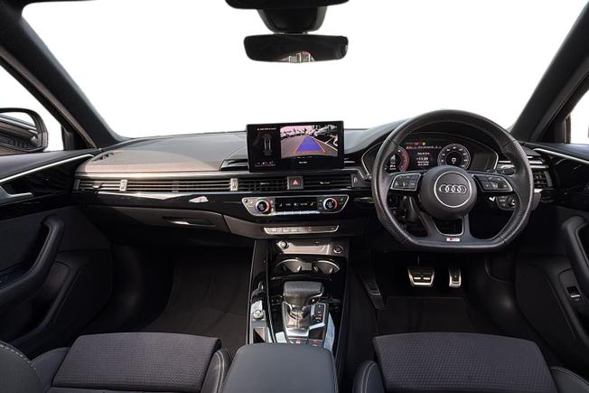 AUDI A4 Photo 10