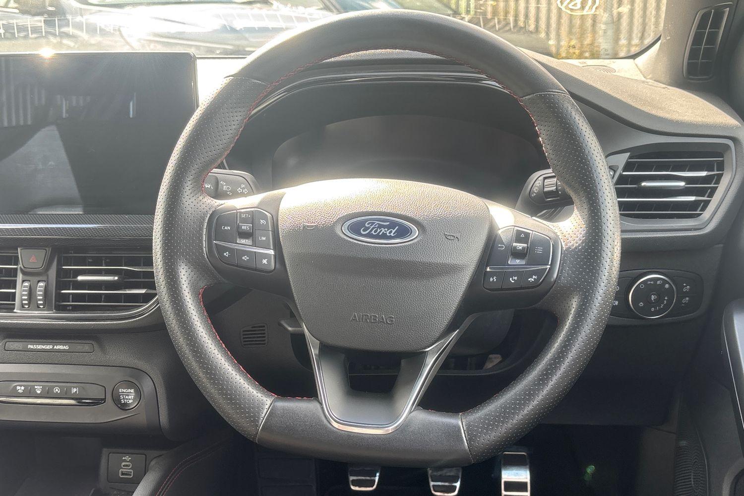 Ford Focus Photo 11