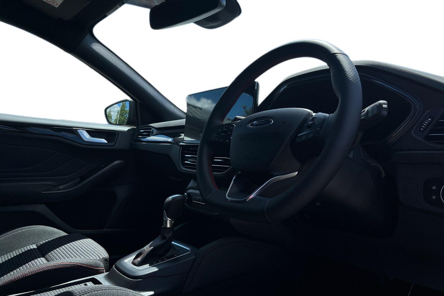 Ford Focus Photo 8