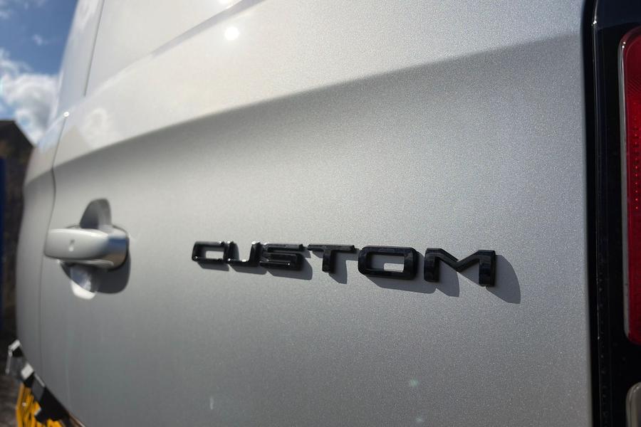 Ford TRANSIT CUSTOM Photo autoimg-846ccf811af2b6135d65443939f8b22a17025772.jpg