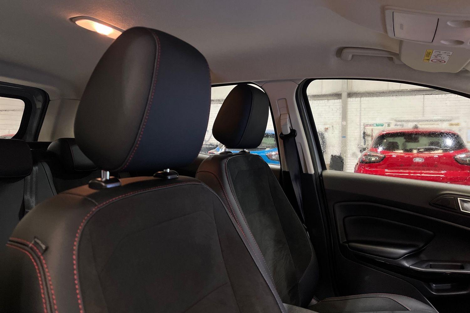 Ford ECOSPORT Photo 16