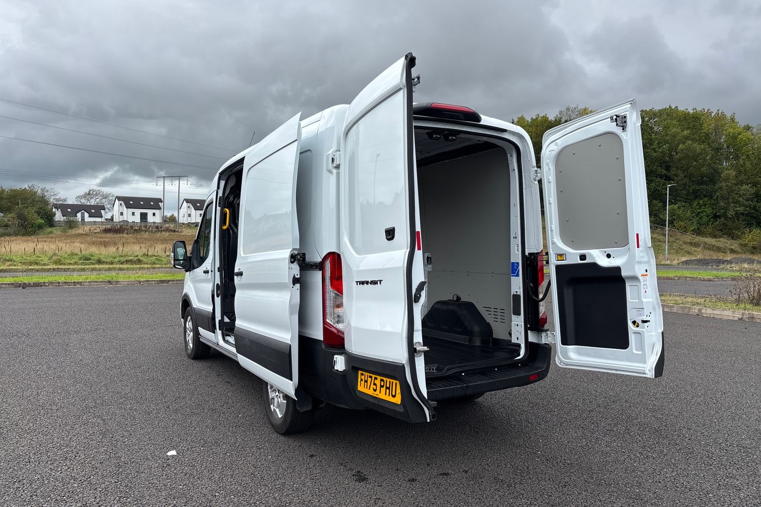 Ford TRANSIT Photo 28