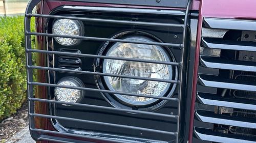 Land Rover Defender Photo autoimg-8477fd2f94fefd97806a07238fc7eb18ab4de893.jpg