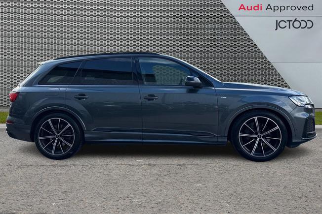 AUDI Q7 Photo 4