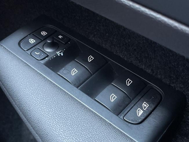 VOLVO Xc40 Photo 36