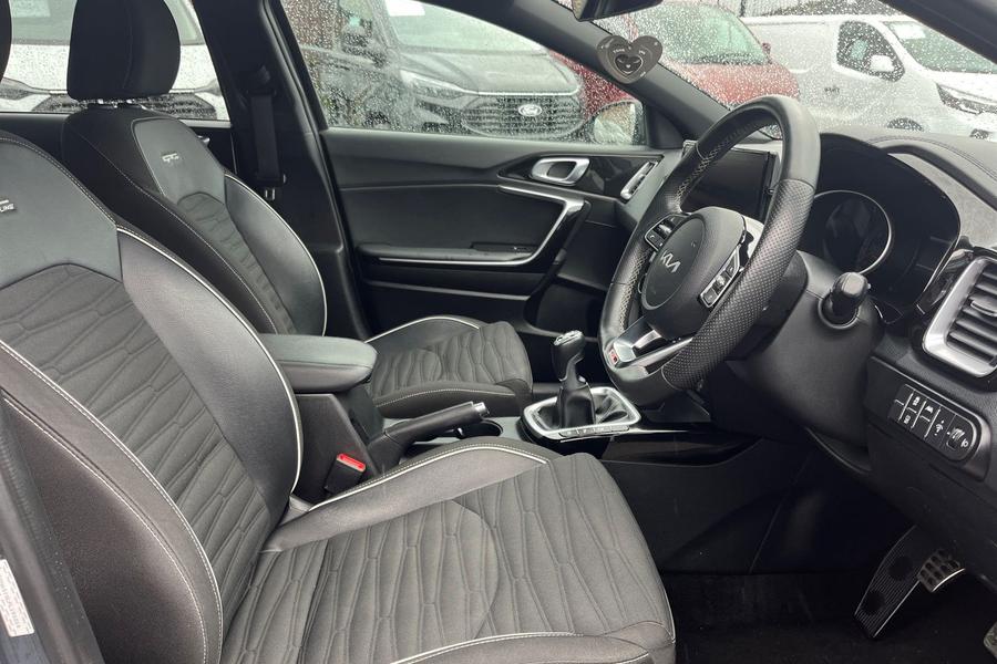 Kia CEED Photo autoimg-848b9f7a69228bd3e54e836a7f89a0945ff3e8c7.jpg
