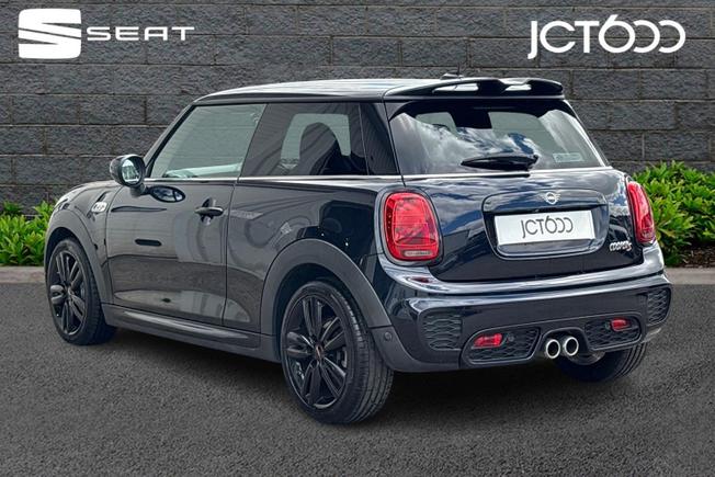 MINI Hatch Photo 3