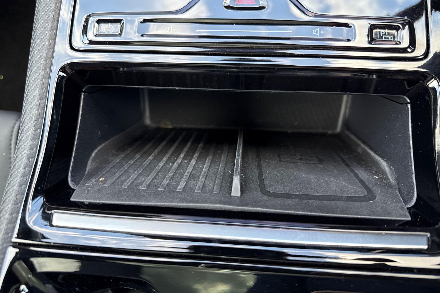 Ford EXPLORER Photo 29