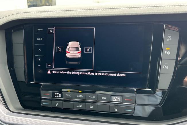 VOLKSWAGEN Touareg Photo 44