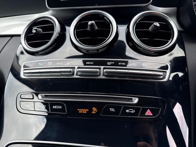 MERCEDES-BENZ C Class Photo 33