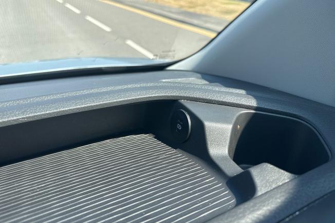 VOLKSWAGEN Transporter Photo 41