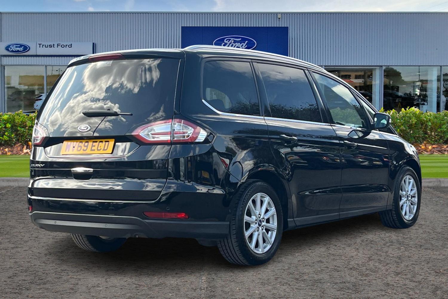 Ford Galaxy Photo 3