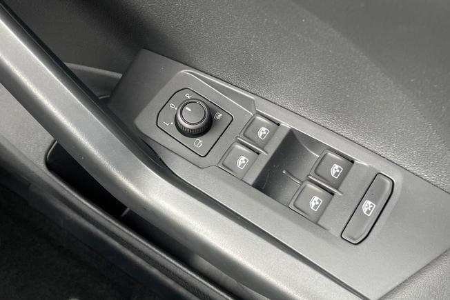 VOLKSWAGEN T-Cross Photo 42