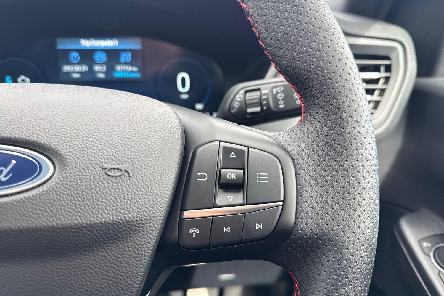 Ford KUGA Photo 35
