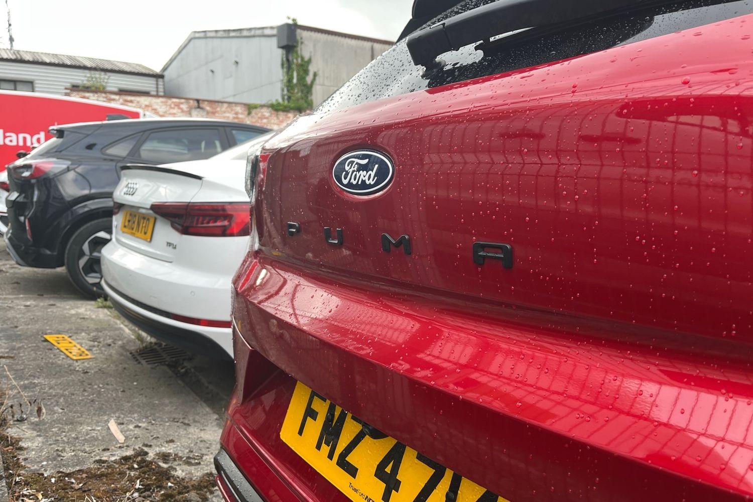Ford PUMA Photo 39