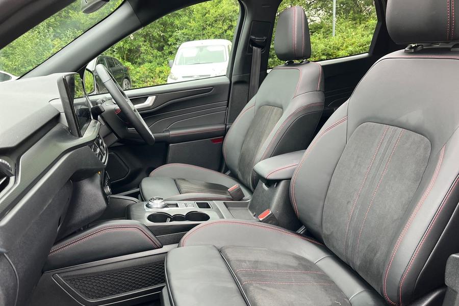 Ford KUGA Photo autoimg-849dd91268d639c0e3ac5b896c24da62df8a813d.jpg
