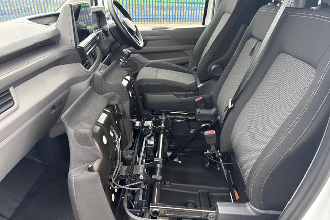VOLKSWAGEN Transporter Photo 48