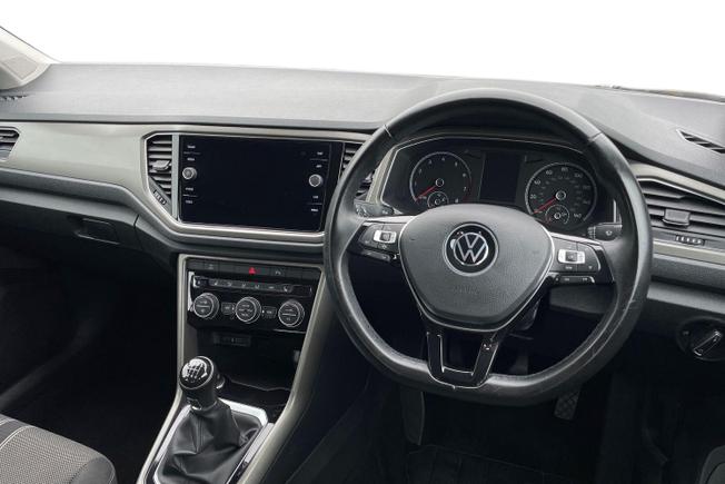 Volkswagen T-Roc Photo 6