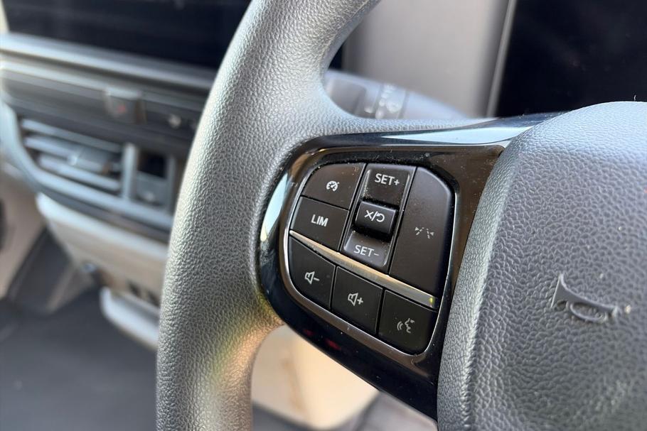 Used Ford TRANSIT CUSTOM RJ75YLD 16
