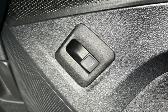 Volkswagen Tiguan Photo autoimg-84a69ba12145bea467f247a519cd3147715622ab.jpg