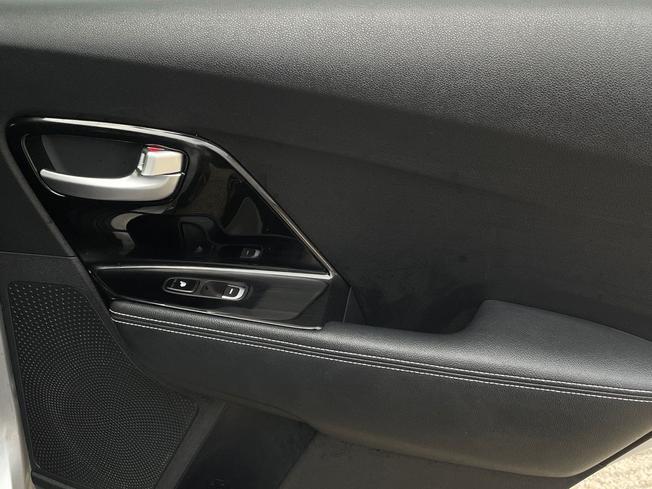 Kia Niro Photo 34