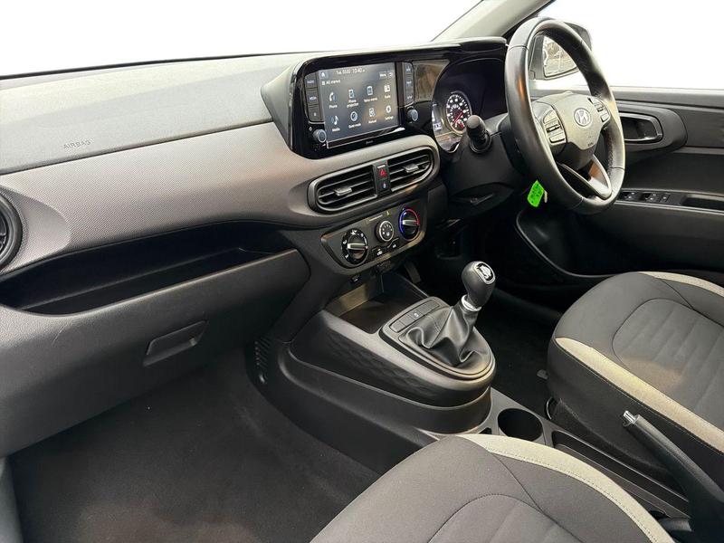 Used Hyundai i10 YC71SXJ 15