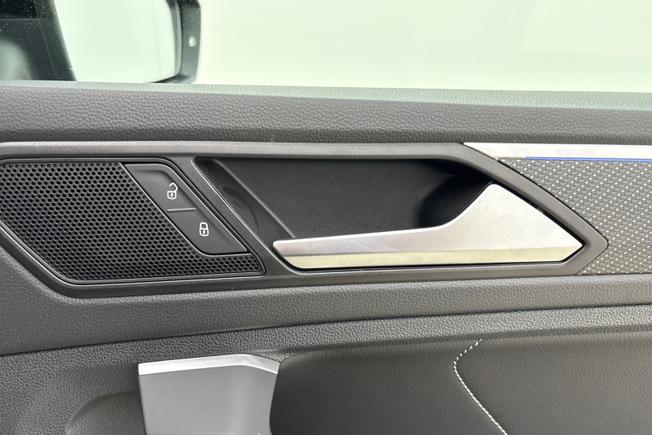 VOLKSWAGEN Tiguan Photo 26
